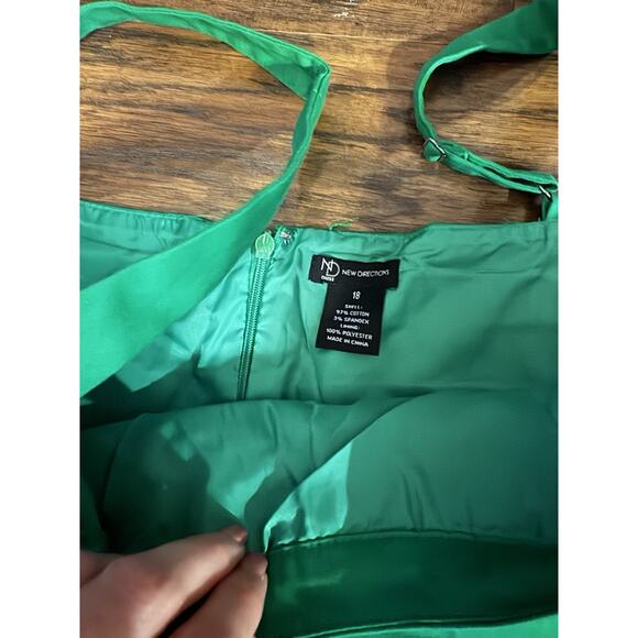 ND New Directions Kelly Green Dress Sundress Size 18 Cocktail Pleated Bust - Picture 4 of 6